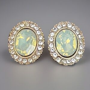Elegant Goldtone and light green Crystal bling accent pierced Earrings